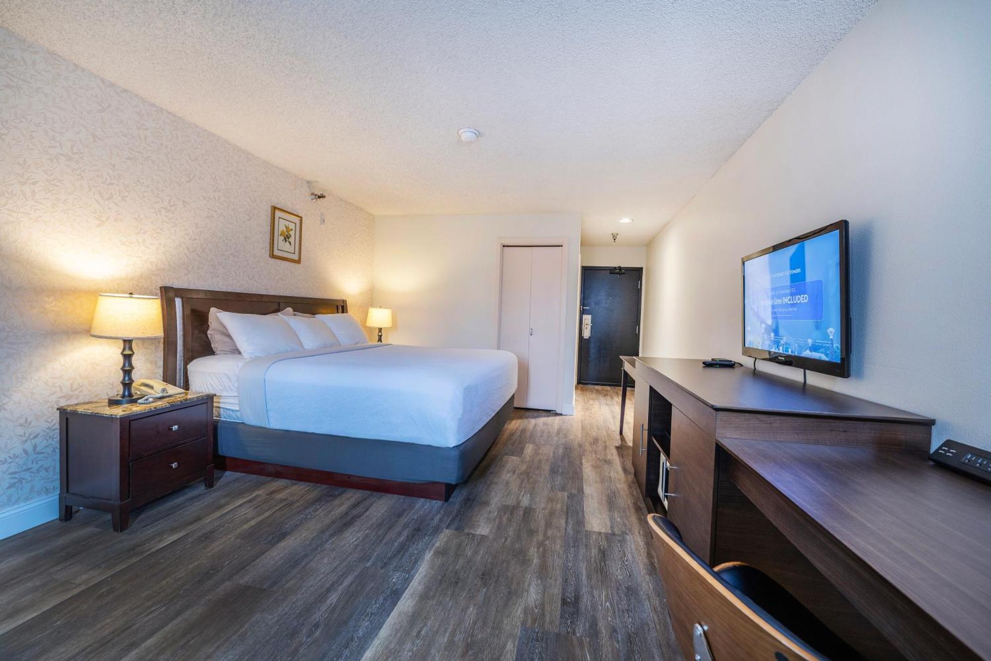 Hotel International Lynnwood Extérieur photo